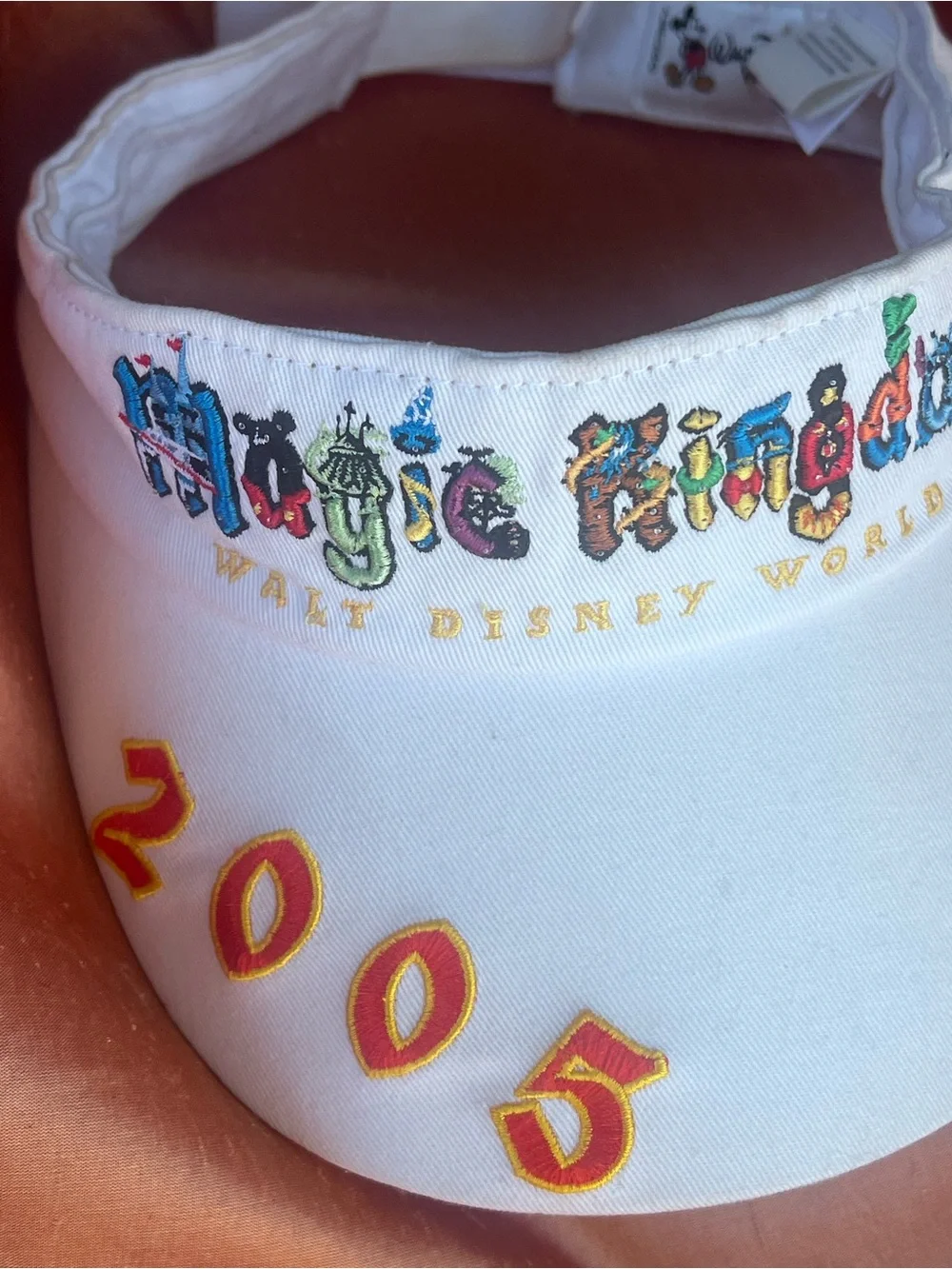 Disney White magic kingdom Visor — 2005 Mickey Characters Disney world